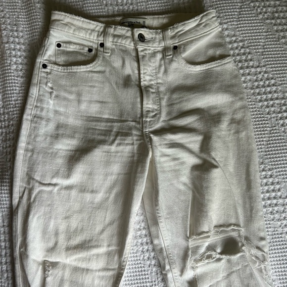 Abercrombie white mom jeans - Picture 3 of 3